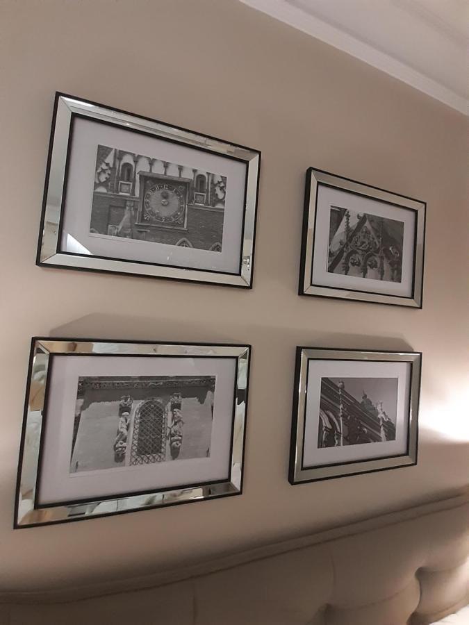 Beige Mood City Apartment Вроцлав Екстериор снимка