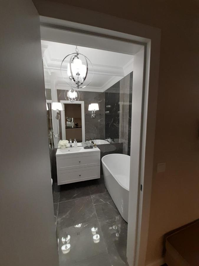 Beige Mood City Apartment Вроцлав Екстериор снимка