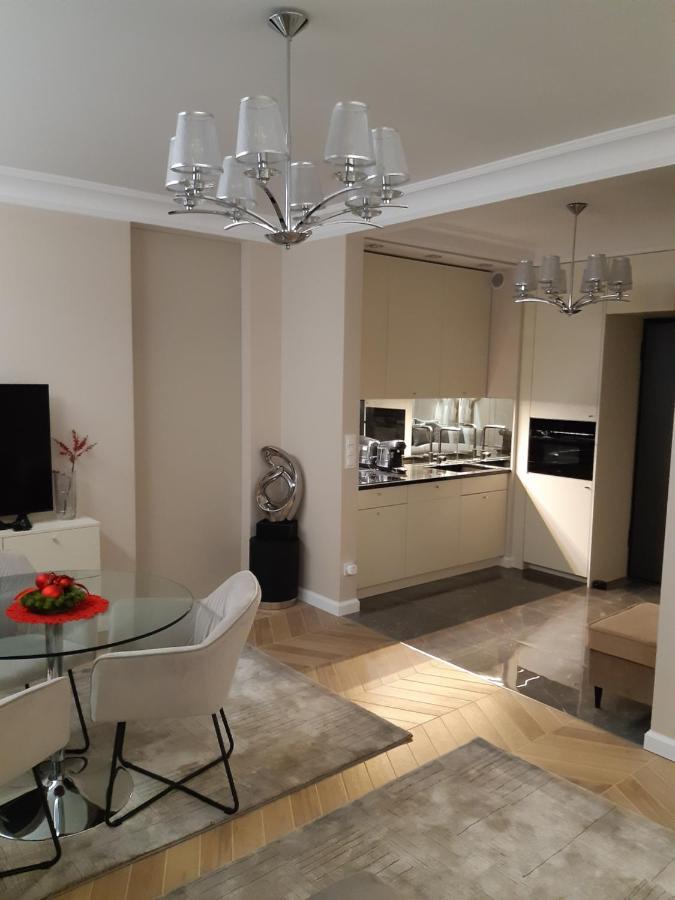 Beige Mood City Apartment Вроцлав Екстериор снимка