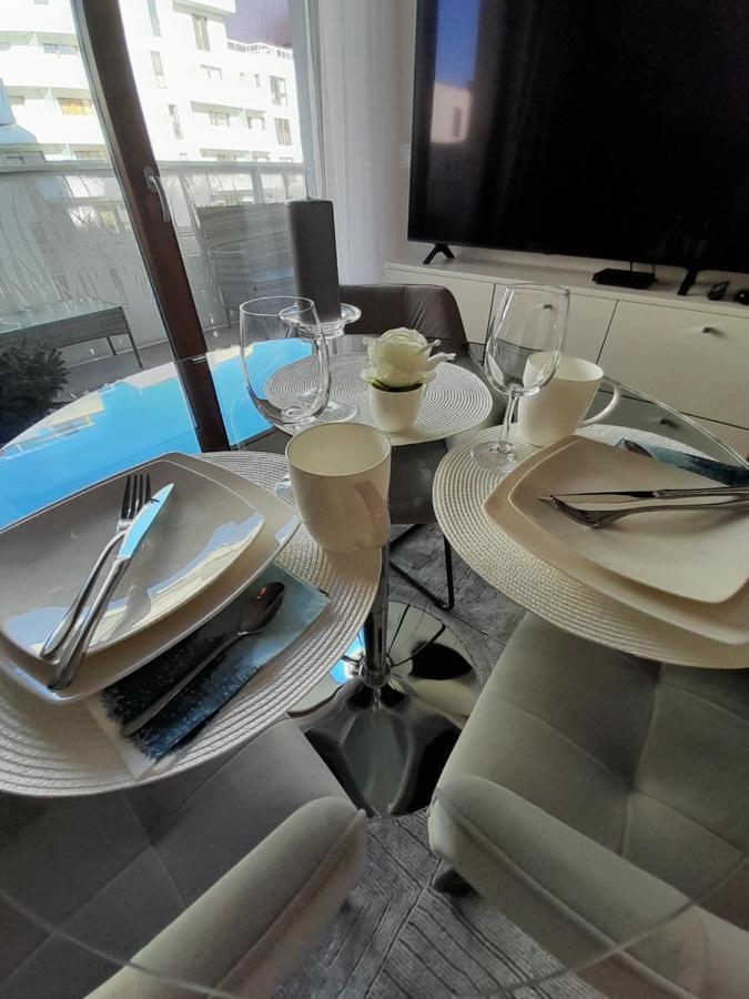 Beige Mood City Apartment Вроцлав Екстериор снимка