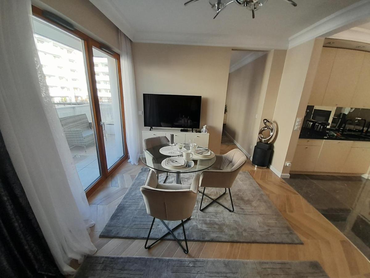 Beige Mood City Apartment Вроцлав Екстериор снимка