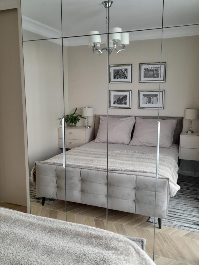 Beige Mood City Apartment Вроцлав Екстериор снимка