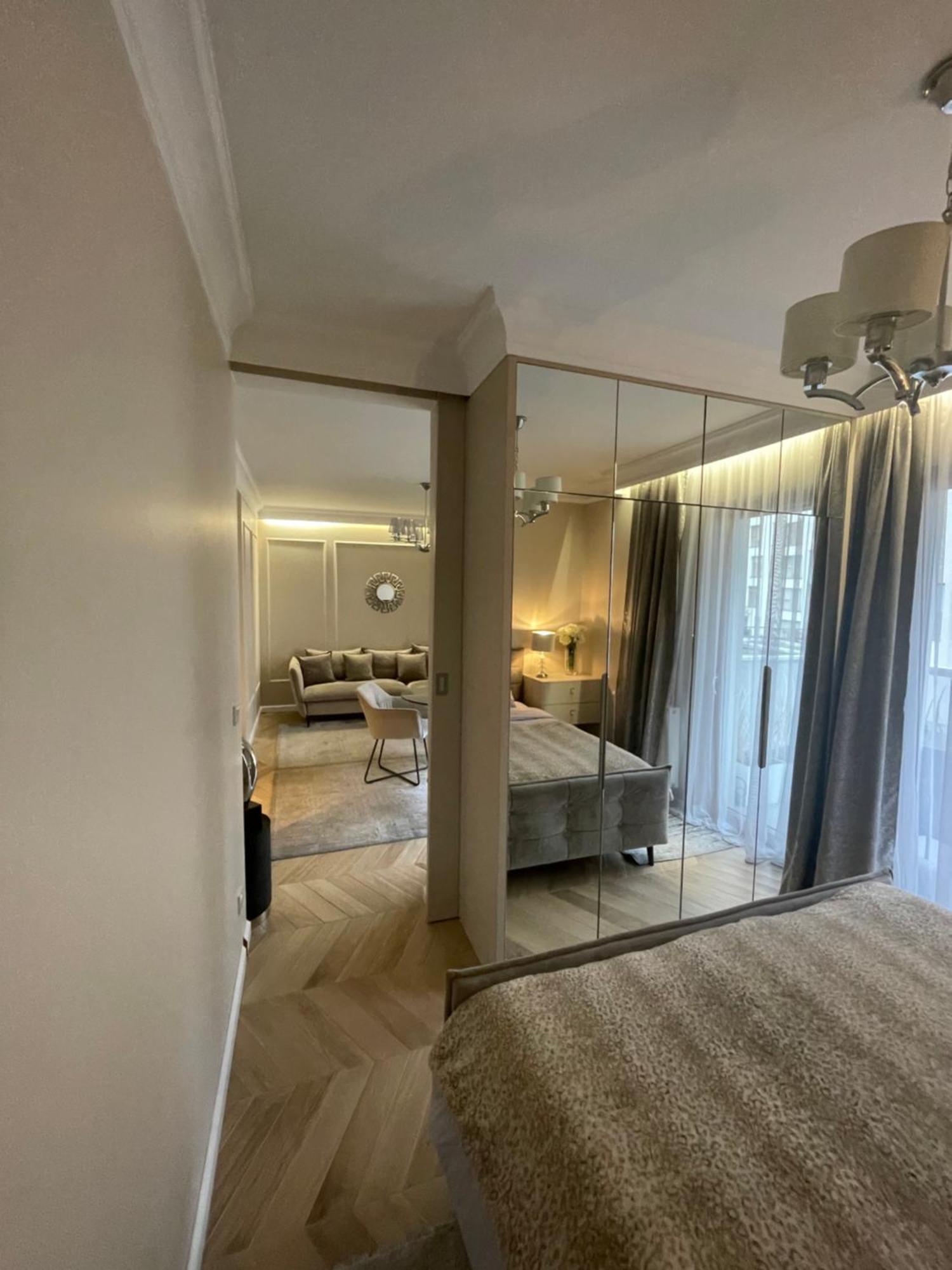 Beige Mood City Apartment Вроцлав Екстериор снимка